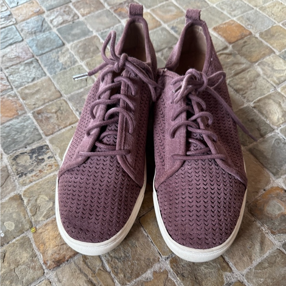 Lucky Brand Women's Mauve Sneakers